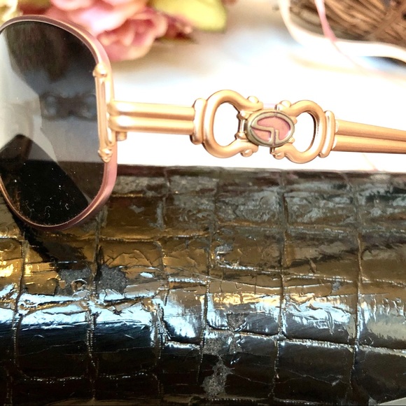 Authentic Saint John Sunglasses main image 11